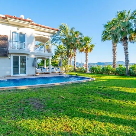 Fethiye-calis'ta 5 Yatak Odali 10 Kisilik Coral 6 Villa Fethiye