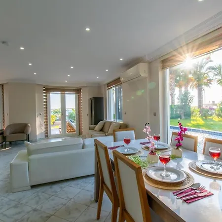Fethiye-calis'ta 5 Yatak Odali 10 Kisilik Coral 6 Villa *