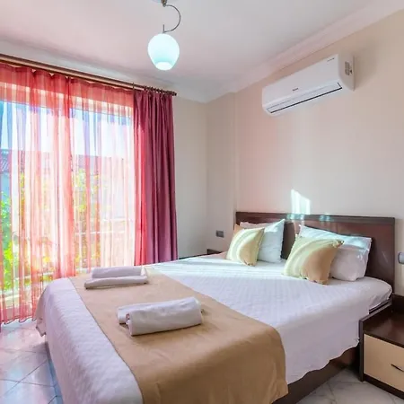 Fethiye-calis'ta 5 Yatak Odali 10 Kisilik Coral 6 Villa Fethiye