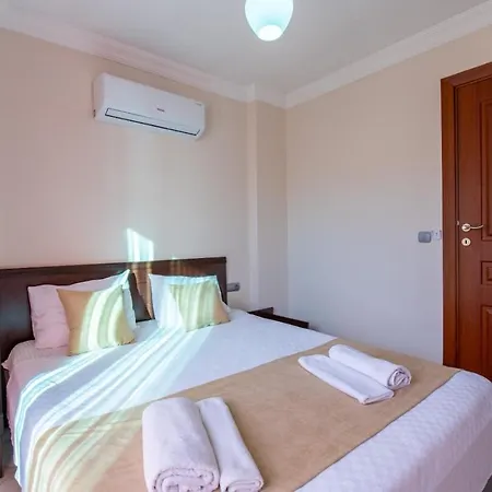 Fethiye-calis'ta 5 Yatak Odali 10 Kisilik Coral 6 *