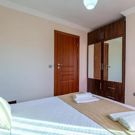 Fethiye-calis'ta 5 Yatak Odali 10 Kisilik Coral 6 Villa *