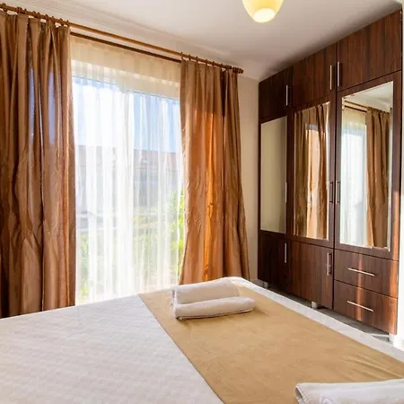 Fethiye-calis'ta 5 Yatak Odali 10 Kisilik Coral 6 Villa *