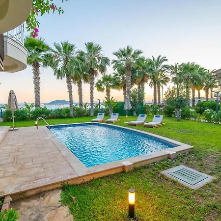 Fethiye-calis'ta 5 Yatak Odali 10 Kisilik Coral 6 Villa *