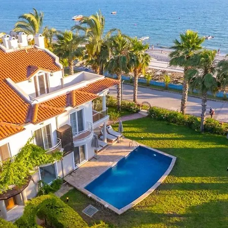 Fethiye-calis'ta 5 Yatak Odali 10 Kisilik Coral 6 Villa *